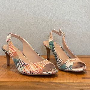 NWOB Amelia Grace Korine Palm Spring Print Pump